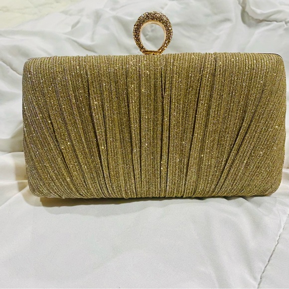 Gold Glitter/Crystal Minaudière Finger Ring Spring Closure Clutch / Shoulder EUC - Picture 6 of 13
